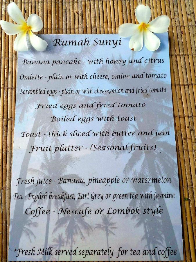 Rumah Sunyi Джили Трауанган Екстериор снимка