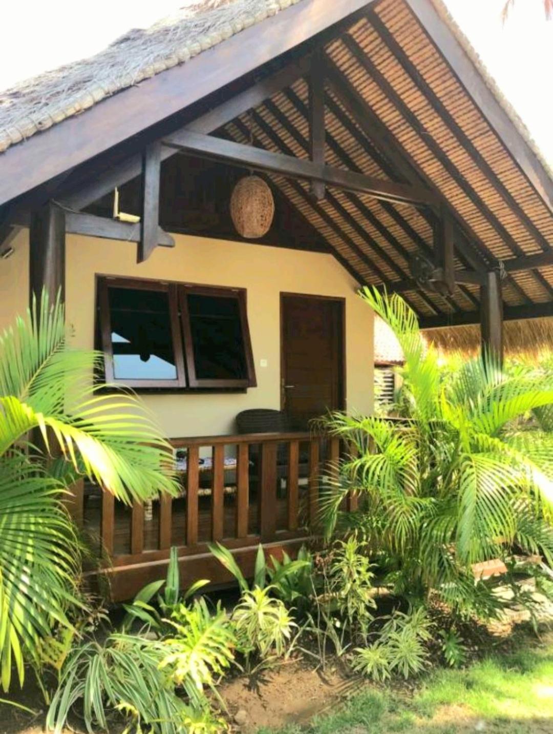 Rumah Sunyi Джили Трауанган Стая снимка